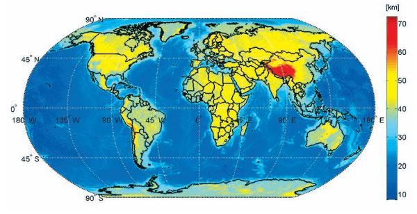 Рис. 1.6. Граница Мохоровичича по данным европейского спутника для исследования гравитационного поля GOCE. Глубина кодируется цветом