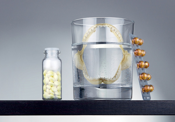 Наследие Пастера. На мемориальной доске дома, в котором располагалась первая лаборатория Пастера, перечислены его открытия: ферментативная природа брожения, опровержение гипотезы самопроизвольного зарождения микроорганизмов, разработка представлений об искусственном иммунитете, создание вакцин от куриной холеры, сибирской язвы и бешенства. Пастеризацию и другие «мелочи» в этот список не внесли