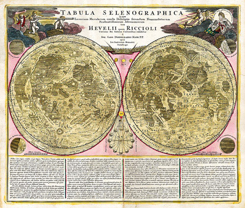 Имена земные и лунные. Слева — карта Иоганна Гевелиуса (1647), который называл детали лунной поверхности в соответствии с земными географическими названиями. Справа — более привычная нам карта Джованни Риччиоли (1651). Изображение: «Популярная механика»