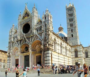 Величественный собор, украшающий площадь итальянского города Сиена, мог бы выглядеть еще грандиознее, если бы не эпидемия чумы. В 1339 году городские власти начали постройку нового главного нефа перпендикулярно к существующему собору. Однако «черная смерть», сократившая население города втрое, помешала осуществлению этих планов, и строительство так и не было завершено. Сам город Сиена, в то время бурно развивавшийся торгово-финансовый центр, после эпидемии уже никогда не смог достичь былого величия