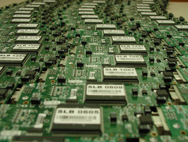 Компоненты триггеров первого уровня для CMS — одного из детекторов на коллайдере LHC. Фото с сайта cmsinfo.cern.ch