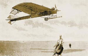 Французский аэроплан «Антуанетт» в полёте. 1909 год. Изображение: «Наука и жизнь»