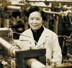 By Цзиньсян в 1957 году экспериментально доказала несохранение четности при бета-распаде. Фото: «Наука и жизнь»