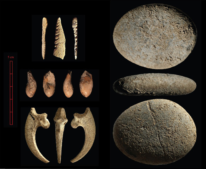 Артефакты возрастом около 55 тысяч лет, найденные в пещере Мандрен