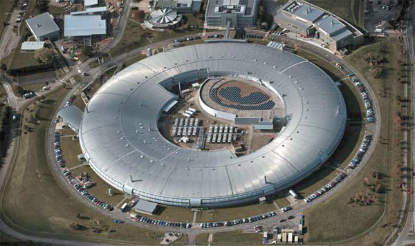 Ускорительный комлекс Diamond Light Source («Наука из первых рук» №2(62), 2015)