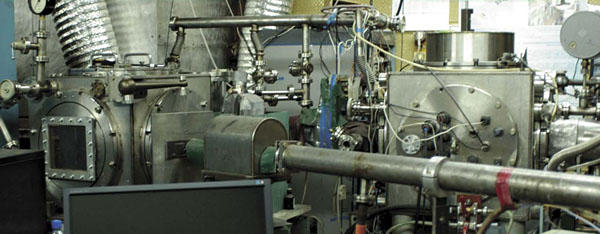 Бункер, где используется синхротронное излучение из накопителя ВЭПП-3 («Наука из первых рук» №2(62), 2015)