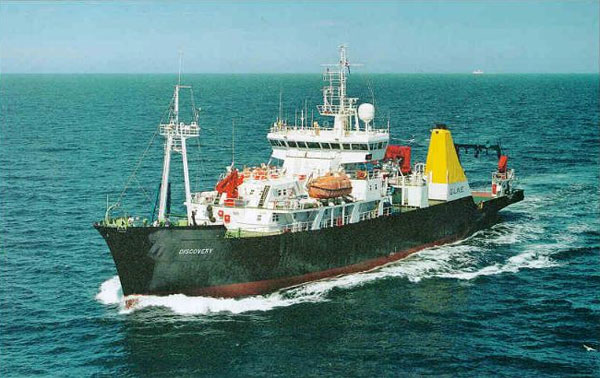 Королевское исследовательское судно (RRS, Royal Research Ship) «Дискавери» (Discovery), на борту которого М. Зубков и Г. Тарран провели обсуждаемую работу. Фото с сайта www.uea.ac.uk