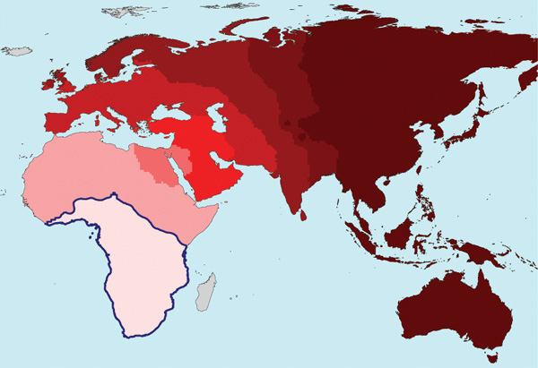 Изменчивость размеров черепа по мере удаления от наиболее вероятной области происхождения современного человека в Африке (последняя выделена белым и оконтурена синей линией). Последовательно более темными контурами показана утеря первоначальной изменчивости. Подобной картины не получилось бы при наличии каких-то других центров происхождения современного человека (например, где-то в Азии). Рис. из обсуждаемой статьи в Nature