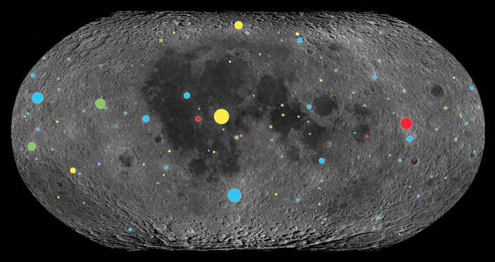 111 лунных кратеров диаметром более 10 км