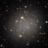 Изображение галактики NGC 1052-DF2, полученное телескопом «Хаббл» после 11 часов наблюдения в двух фильтрах