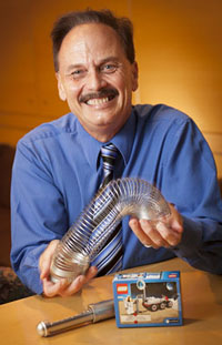 Родни Дитерт (Rodney Dietert) (изображение: vet.cornell.edu)