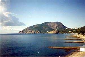 Аю-Даг (Медведь-гора). Фото с сайта www.partenit.ru