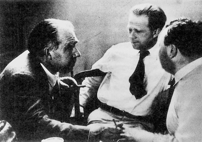 Бор, Гейзенберг и Паули («Троицкий вариант» №1, 2020)