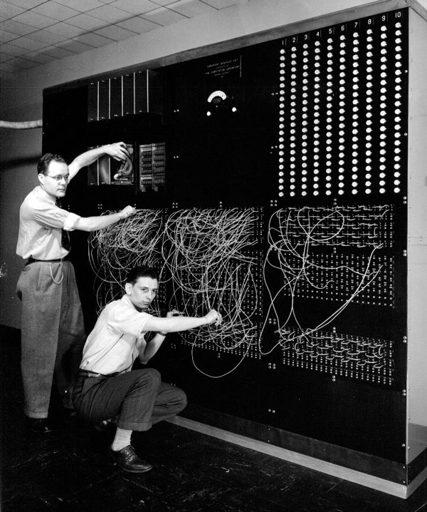 Работа с компьютером «Мark I»