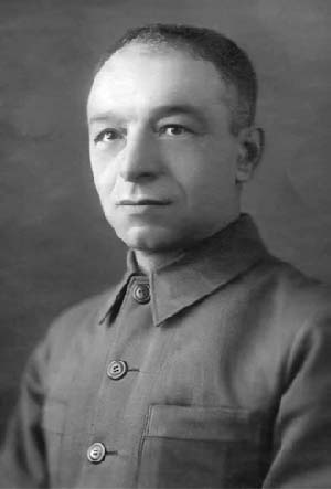 К юбилеям двух недостойных персон 1