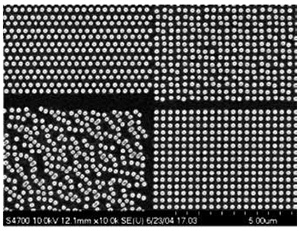<b>Рис.&nbsp;1.</b> Наноузоры различной геометрии из точек диаметром 100 нм, полученные методом литографии электронным пучком (Rebecca McMurray е.а. Nanopatterned Surfaces for Biomedical Applications, <i>Biomedical Engineering</i>, <i>Trends in Materials Science</i>)