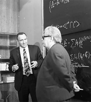 Н. Н. Боголюбов и А. Н. Тавхелидзе. Фото: Фонд Музея ОИЯИ 