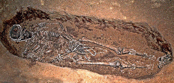 Ритуальное погребение в Сунгире («Популярная механика» №4, 2016)