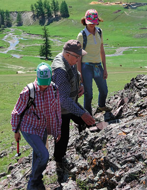 Обсуждение процесса формирования внутриокеанических базальтовых островов («Наука из первых рук» №5–6(90), 2020)