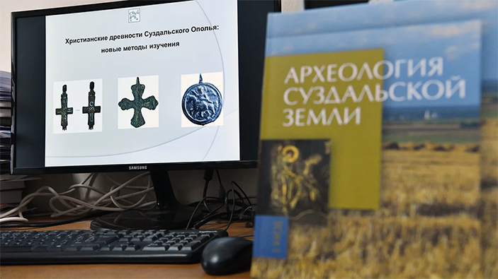 христианские предметы XI-XIII веков