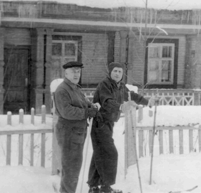 И. Т. Тамм и Д. А. Франк-Каменецкий. Саров, начало 1950-х. Фото с сайта garfield.chem.elte.hu («ТрВ» №4(248), 27.02.2018)