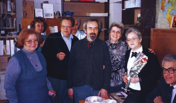 Празднование 70-летия Е. Г. Глаголевой в ЗМШ (1996 г.) («Троицкий вариант — Наука» №1(195), 12 января 2016 года) 