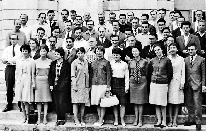 Участники Группы изучающих органическую химию GECO-7 (Groupe d’Étude de Chimie Organique), сентябрь 1966 г. («Химия и жизнь» №3, 2019)