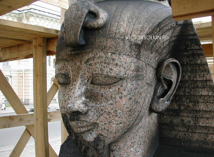 Голова восточного сфинкса