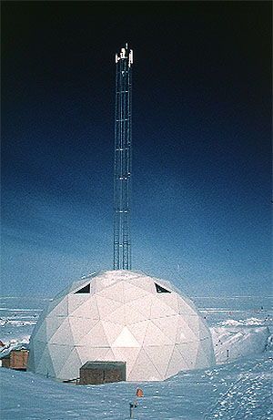 Буровой купол проекта GISP2 (фото с сайта www.ncdc.noaa.gov)