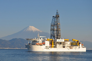 Японское научное судно Chikyu