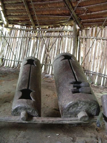 Рис. 1. Барабаны мангуарэ