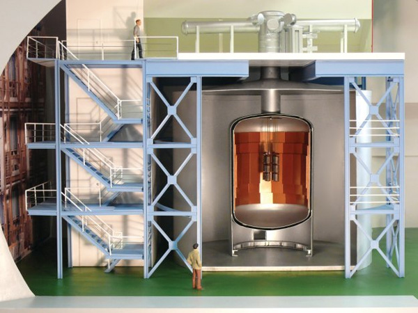 Схема установки GERDA, с помощью которой физики надеются обнаружить гипотетический сверхредкий безнейтринный двойной бета-распад ядра германия-76