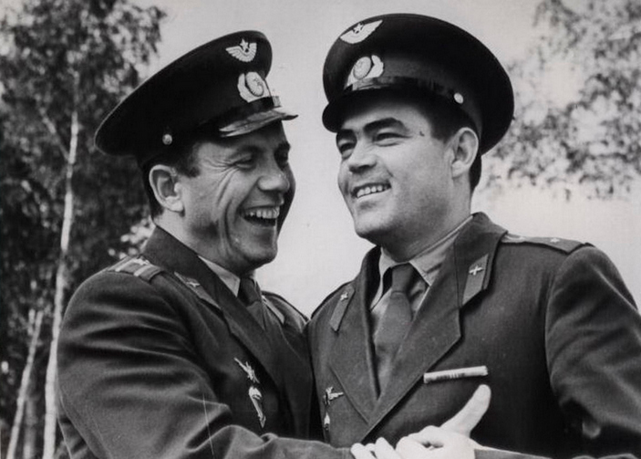 Павел Попович и Андриян Николаев