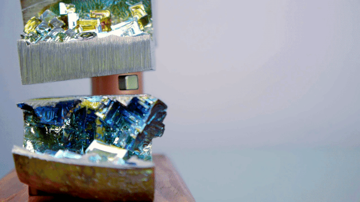 Диамагнетическая левитация висмута