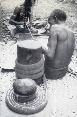 Изготовление перьевых денег