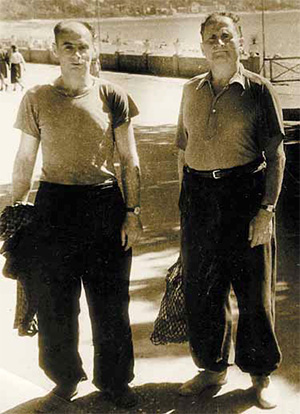 Незнакомые широкой публике крупнейший специалист по делению атомных ядер Георгий Николаевич Флёров (слева) и Давид Альбертович Франк-Каменецкий на отдыхе в Гаграх. Фото: «Наука и жизнь»