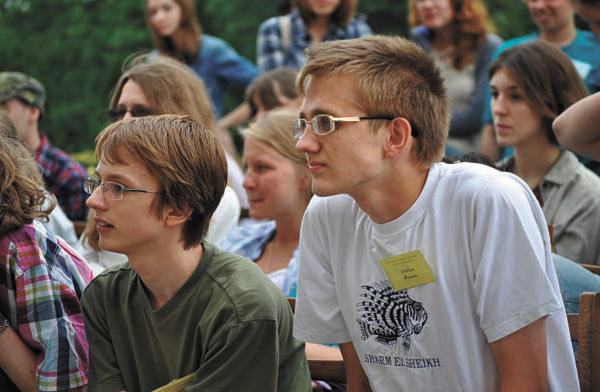 Никита Змановский, ученик 9 класса из Тюмени, и Вадим Фомин, ученик 9 класса из Кемерово, обладатели III места на олимпиаде ЛЛШ