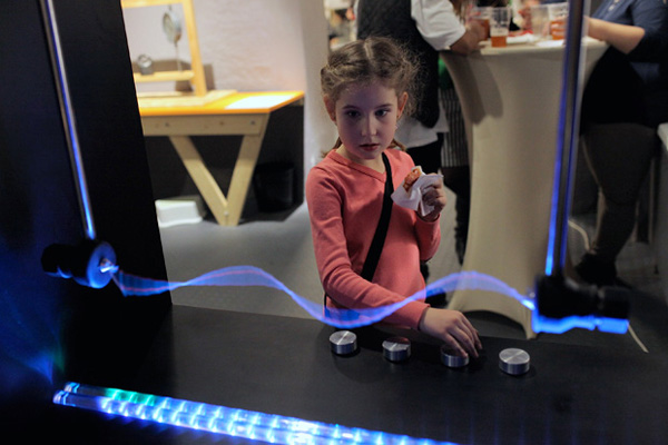 «Больше шоу, больше науки»