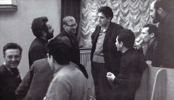 На Зимней школе по молекулярной биологии, Дубна, 1966 год. Слева направо: Александр Калмансон, Андрей Кузнецов, Андрей Маленков, Валерий Иванов, Максим Франк-Каменецкий, Юрий Чайковский, Владимир Тимофеев, Армен Сарвазян