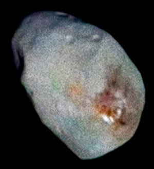 Снимок Никты, переданный аппаратом «Новые горизонты» (сочетание данных камер Ralph и LORRI)