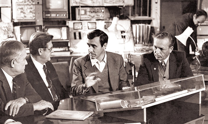 Совещание в ИЯФ («Наука из первых рук» №2/3 (74), 2017)