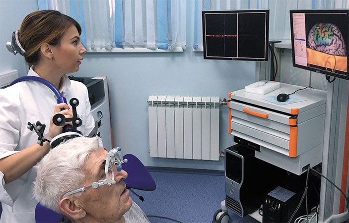 Анализ нейрональной пластичности у пациента с болезнью Паркинсона с помощью навигационной системы Nexstim eXimia («Наука из первых рук» №1(73), 2017)