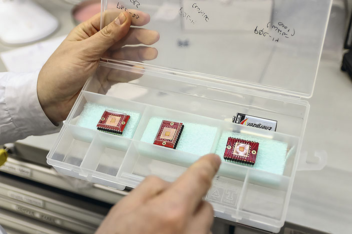 Гибридный монитор («Кот Шрёдингера» №1–2(39–40), 2018)