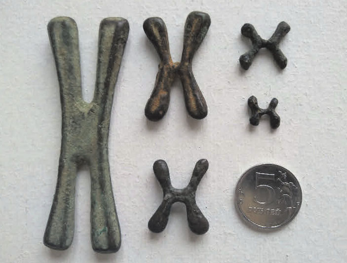 Рис. 3. Разные кресты Катанги («Троицкий вариант» №6, 2019)