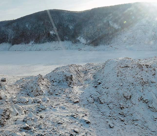 Фронтальная часть оползневого тела («Природа» №4, 2019)