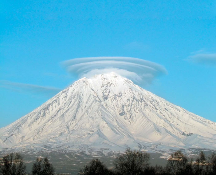 Вулкан Корякский («Природа» №8, 2017)