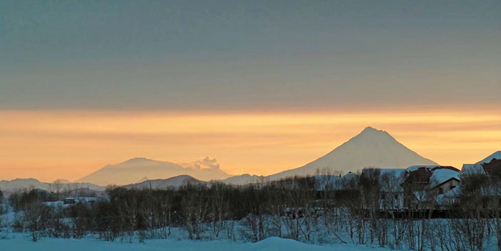 Вулканы Мутновский и Вилючинский («Природа» №8, 2017)