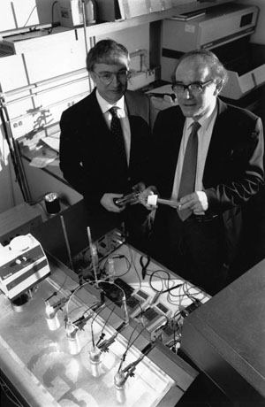 Понс и Флейшман в лаборатории Университета Юты («Троицкий вариант» №11, 2019)