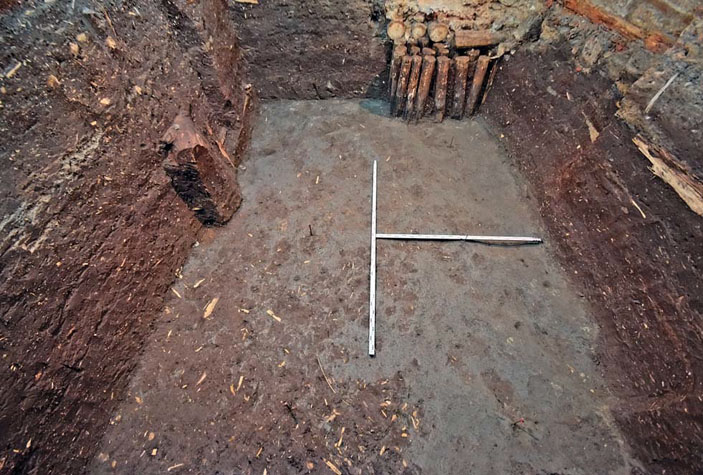 Раскоп №7/2015. Зачистка предматерикового слоя («Природа» №3, 2019)