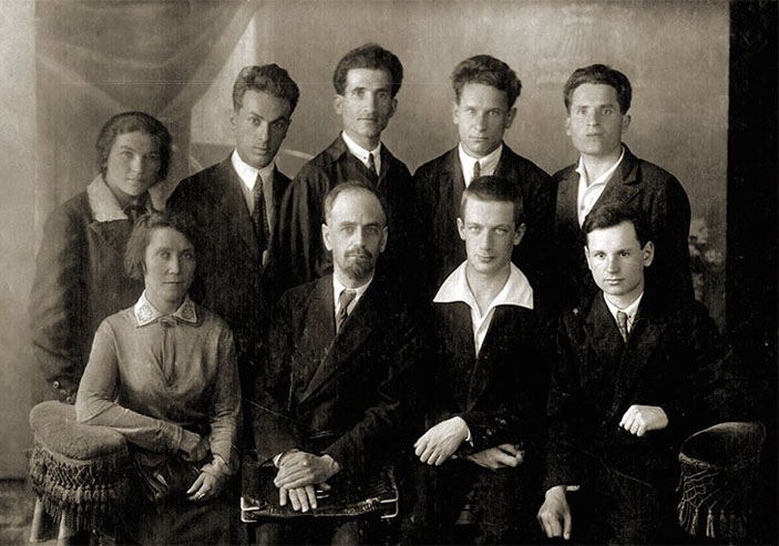 С. Л. Соболев со своим товарищем С. А. Христиановичем и с преподавателем В. И. Смирновым («Наука из первых рук» №1(86), 2020)